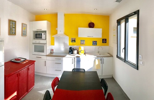 Saussines Villa | Air-conditioned Villa,Terrace,pool,Spa,landscaped garden,Private parking, quiet