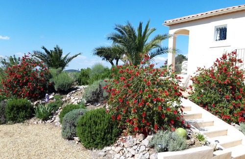 Neffies Villa | Villa climatisée avec piscine privée et vue panoramique