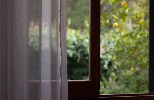 Bacu Abis Maison | B&B Del Viale, chambre double climatisée avec salle de bain privée.