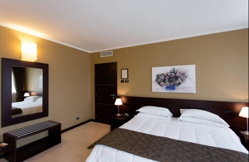 Leini Hôtel | Air Palace Hotel