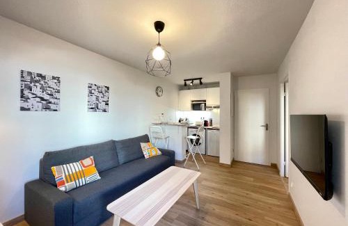 Minimes - Barriere de Paris Appartement | Airbus by Yumē