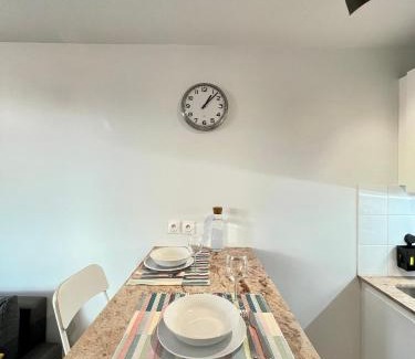 Minimes - Barriere de Paris Appartement | Airbus by Yumē