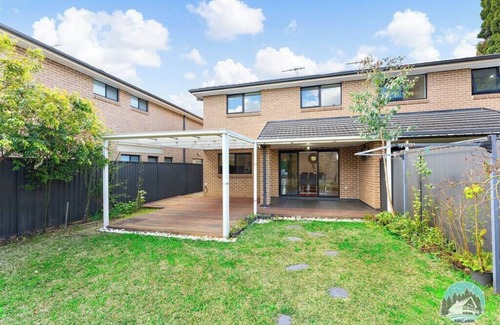 Carlingford Maison | Aircabin - Carlingford - Sydney - 4 Beds House
