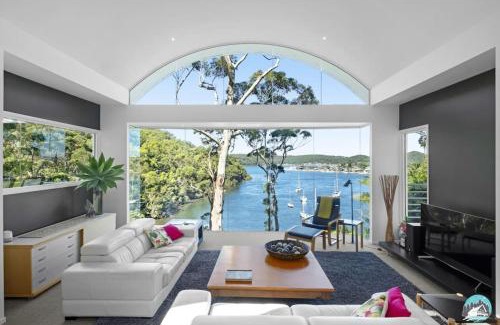 Daleys Point Maison | Aircabin - Daleys Point - Waterfront Retreat House