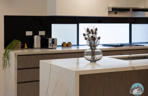 Eastwood Maison | Aircabin - Eastwood - Luxury - 4 Bedrooms House