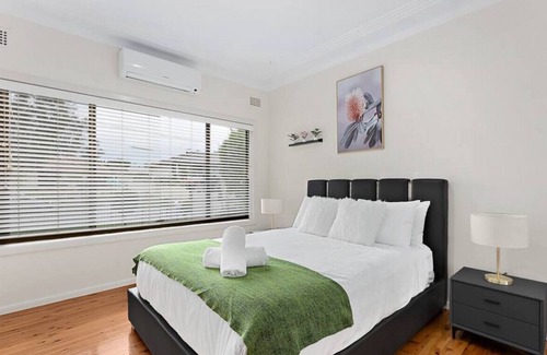 North Ryde Maison | Aircabin - North Ryde - Peaceful - 4 Beds House