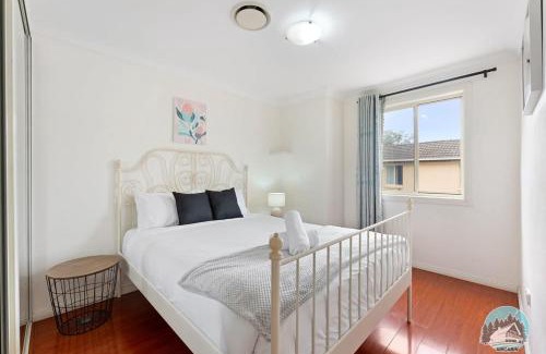 Seven Hills Maison | Aircabin - Seven Hills - Lovely - 3 Beds Townhouse