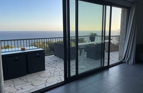Porto Pollo Maison | Villa climatisée 10 personnes dans le maquis vue mer à 180° Accès mer à 600M