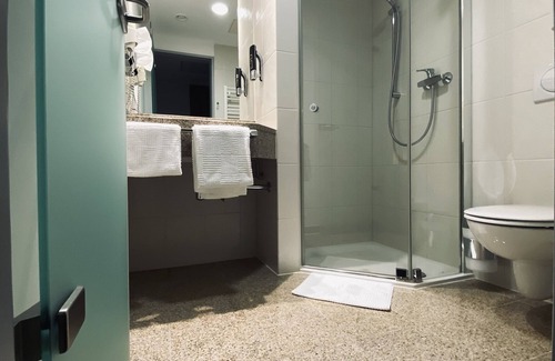 Ahden Hôtel | AiREA Hotel