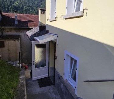 Airolo Appartement | Airolo with private parking