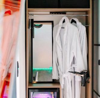 Wetzendorf Appartement | Airport Apart Exklusiv Apartment mit eigenem Whirpool 2,5 km vom Flughafen Nürnberg