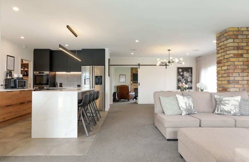 Rotorua Maison | Luxury Home | Salt Water Swimming Pool & Spa Pool