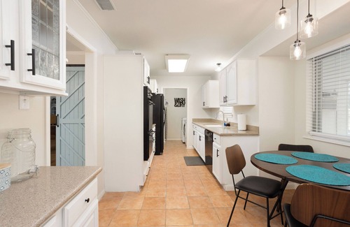 North San Antonio - SAT Maison | Airport Paradise-Pool-Game Room