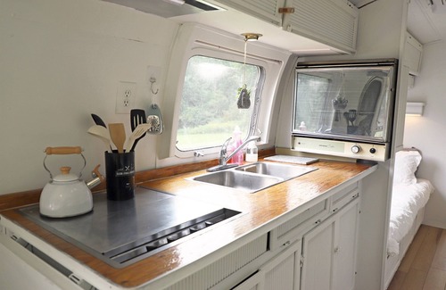 Hartwick Maison | Airstream at Turkey Hill *2* Glamping in CTown!