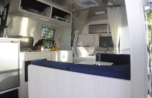 Santiago Maison | AIRSTREAM - BAMBI, AIRSTREAM Hermosa Hills Luxury Villas