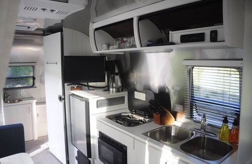 Santiago Maison | AIRSTREAM - BAMBI, AIRSTREAM Hermosa Hills Luxury Villas