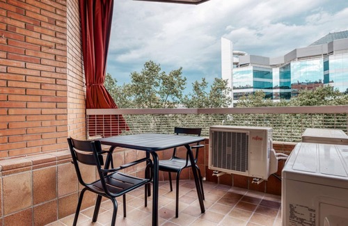 Les Corts Appartement | Airy Galvany 3BR w/ Balcony, by Blueground