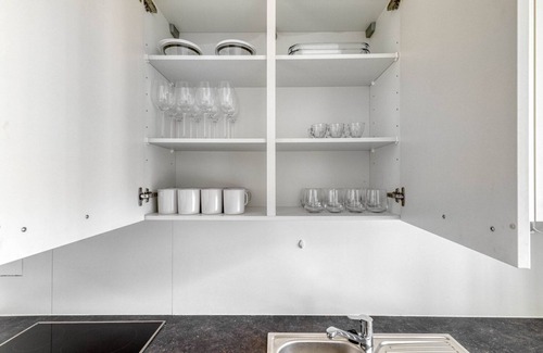 Schottenfeld Appartement | Airy Neubau 2BR w/ Balcony & Elevator in central location, by Blueground