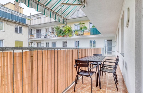Schottenfeld Appartement | Airy Neubau 2BR w/ Balcony & Elevator in central location, by Blueground