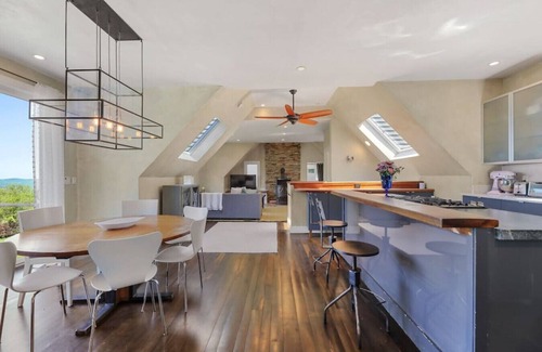 New Lebanon Appartement | Airy Upstate Getaway with a View