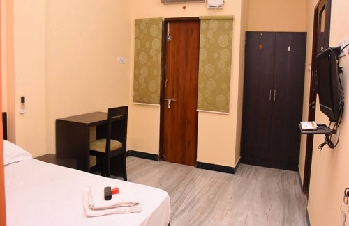 Ambattur Hôtel | Aishwaryam Deshna Service Apartment