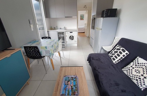 Aix-les-Bains Appartement | Aix-les-Bains Grand Port T2 Meublé 3 Etoiles Terrasse 57m2