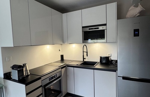 Ajaccio Appartement | Ajaccio Sanguinaires T3 proche Trottel et 150m de la mer, belle résidence