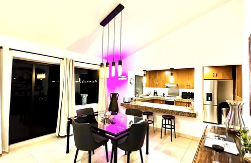 San Antonio Tlayacapan Maison | Unité de 2 chambres magnifiquement rénovée - Très bien situé - À pied de tout