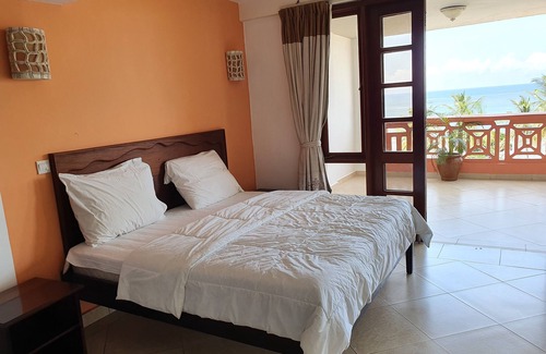 Mombasa Station Balnéaire | Akinyi's Premium 3 Bedroom luxery Apartment