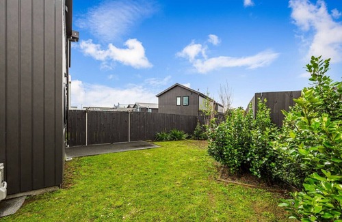 Mangere Maison | AKL A/Port 6 km, free car park, spacious & Bright