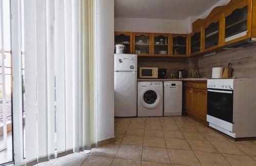 Sozopol Appartement | Akrotiri 2BR Apartment