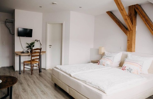 Wachenheim an der Weinstrasse Lit Et Petit-Déjeuner | Altstadt-residenz - Zimmer1