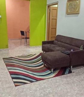 Rambai Maison | Al-Kautsar 3BR Kid's Pool Aircond & Wi-Fi