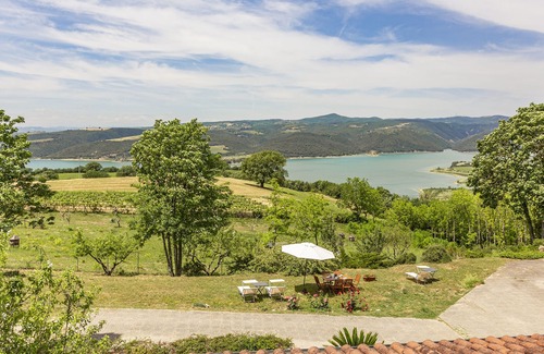 Baschi Villa | Al Lago Incantato Villa With Pool, Baschi, Italy