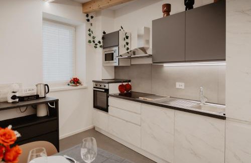 Nave San Rocco Maison | Al Vicolo Holiday Home