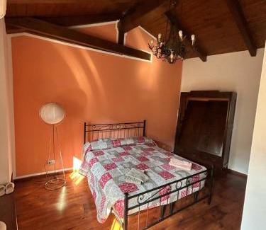 Montemagno Maison | Al Vicolo Uno