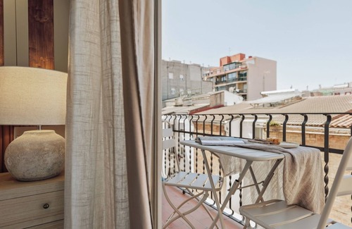 Les Corts Appartement | Alaju - 3 bedrooms and balcony in Les Corts