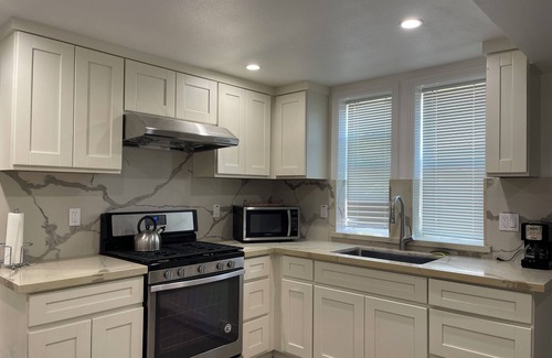 West Alameda Appartement | Alameda Modern Victorian 2BD unit D