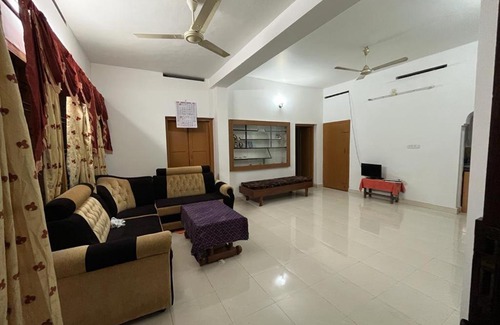 Perumbaikad Appartement | Alappattu home stay