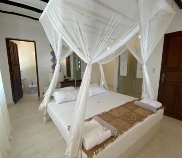 Gede Hôtel | Alawi Home