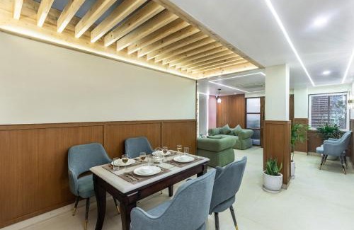 Shimla Appartement | Alaya Stays 3BHK with Garden -Evaara Woods Ridge