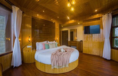 Shimla Hôtel | Alaya Stays Pine Shadow Flamingo Suite with Views & Restaurant