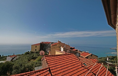 Cipressa Appartement | Albachiara home - vista mare