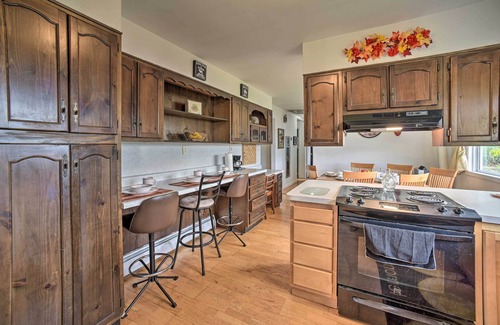 Newtonville Maison | Albany Home w/ Fenced Yard & Patio - Pets Welcome!