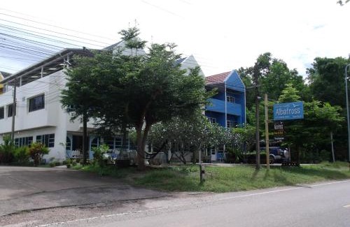 Saphli Maison | Albatross Guesthouse @ Thungwualaen Beach