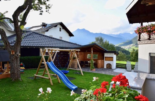 Arzl im Piztal Appartement | Albeinelerhof