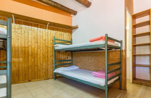 Salas de Pallars Appartement | Alberg La Solana - 21 - Habitación Cuádruple (3 - 4 Plazas)