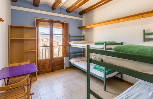 Salas de Pallars Appartement | Alberg La Solana - 23 - Habitación Cuádruple (3 - 4 Plazas)