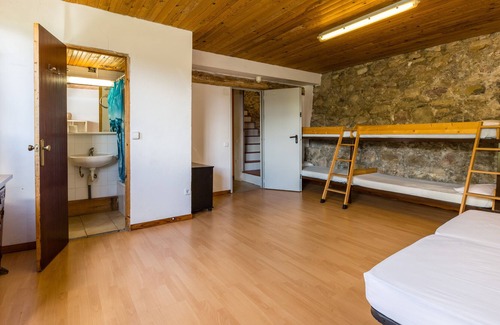 Salas de Pallars Appartement | Alberg La Solana - B10 - Chambre pour Groupes/Familles (6-8 personnes)