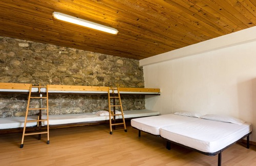 Salas de Pallars Appartement | Alberg La Solana - B10 - Chambre pour Groupes/Familles (6-8 personnes)